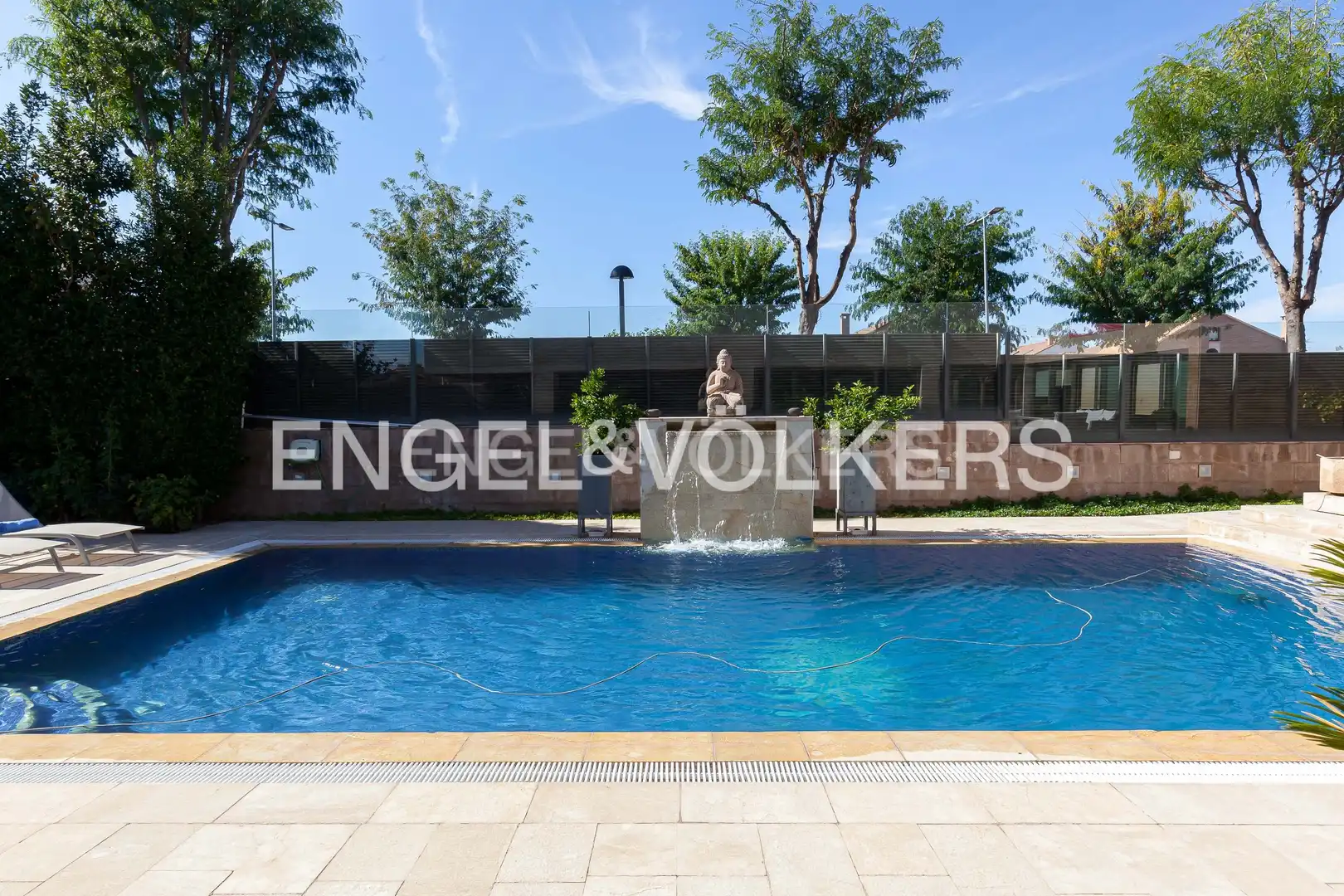 Piscina de Casa o chalet en venta en Azuqueca de Henares con Aire acondicionado, Calefacción y Jardín privado