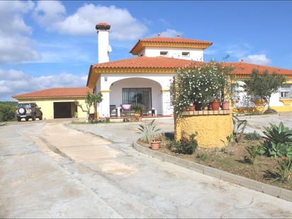 Vista exterior de Casa o xalet en venda en Villablanca amb Aire condicionat, Jardí privat i Terrassa