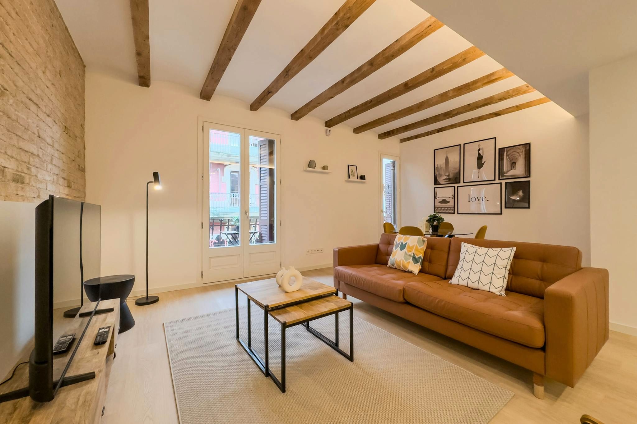 Living room of Flat for rent in  Barcelona Capital  with Air Conditioner, Furnished and Washing machine