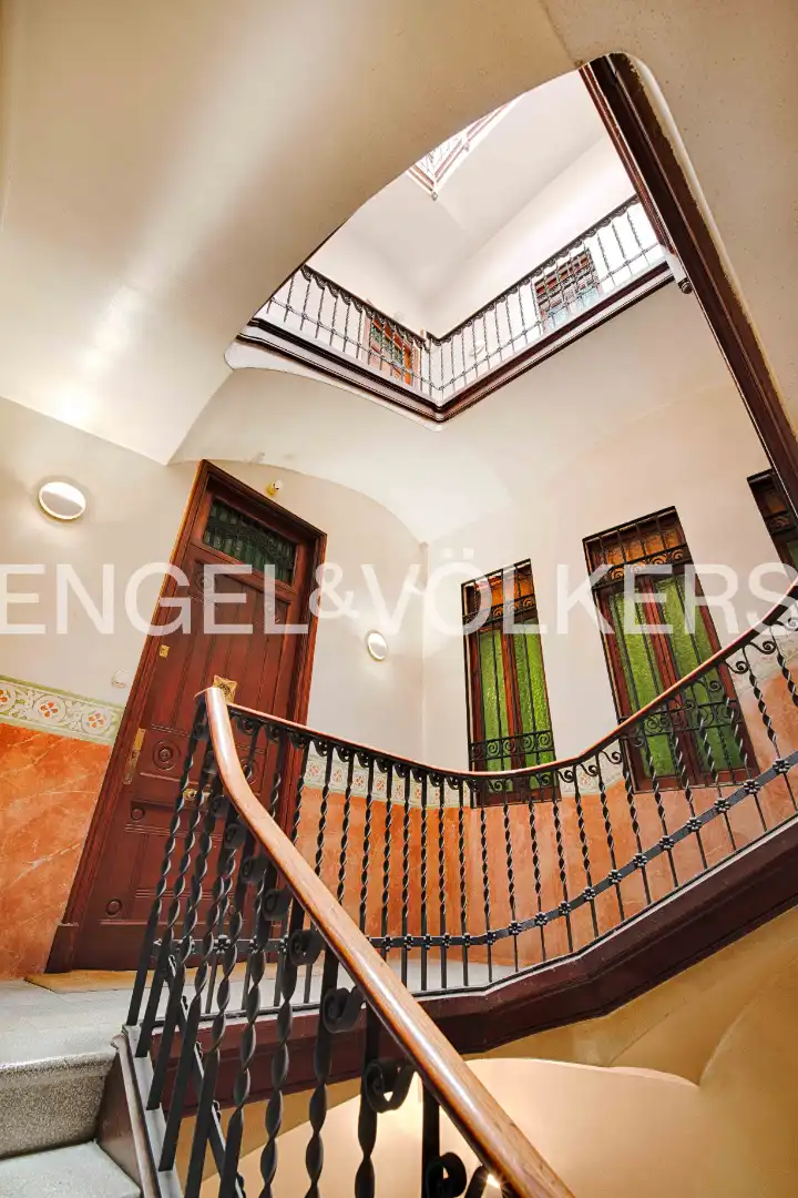 Piso en venta en Figueres con Calefacción y Balcón