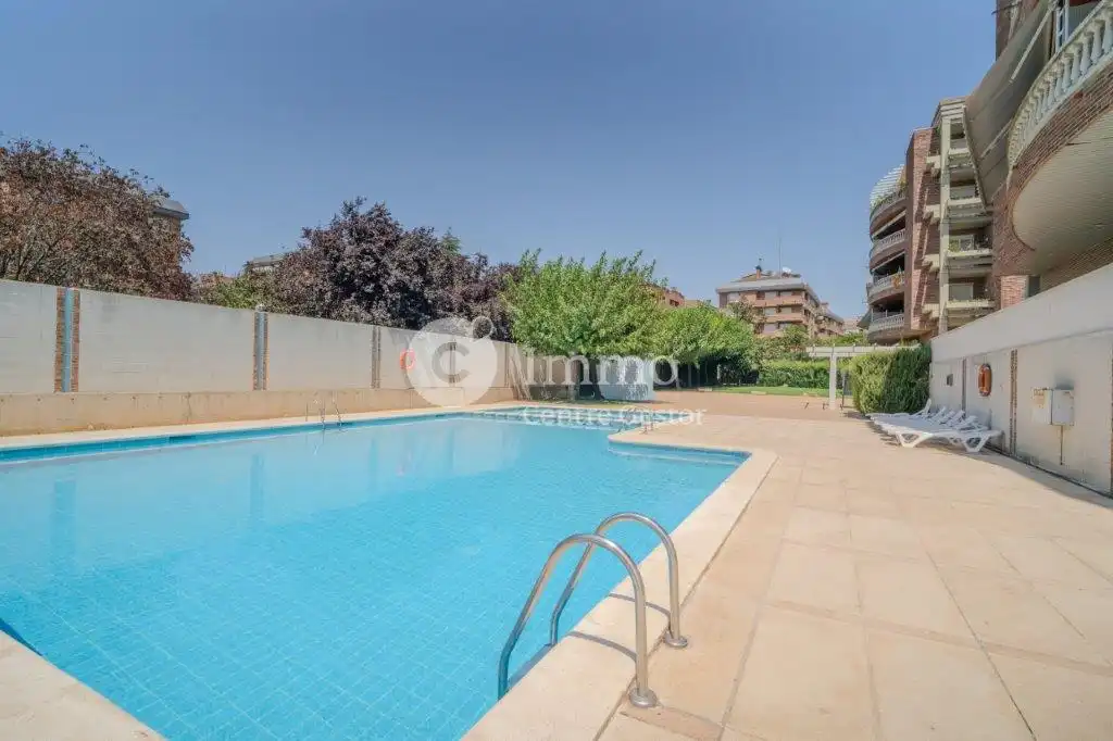 Piscina de Pis en venda en Lleida amb Aire condicionat, Calefacció i Parquet
