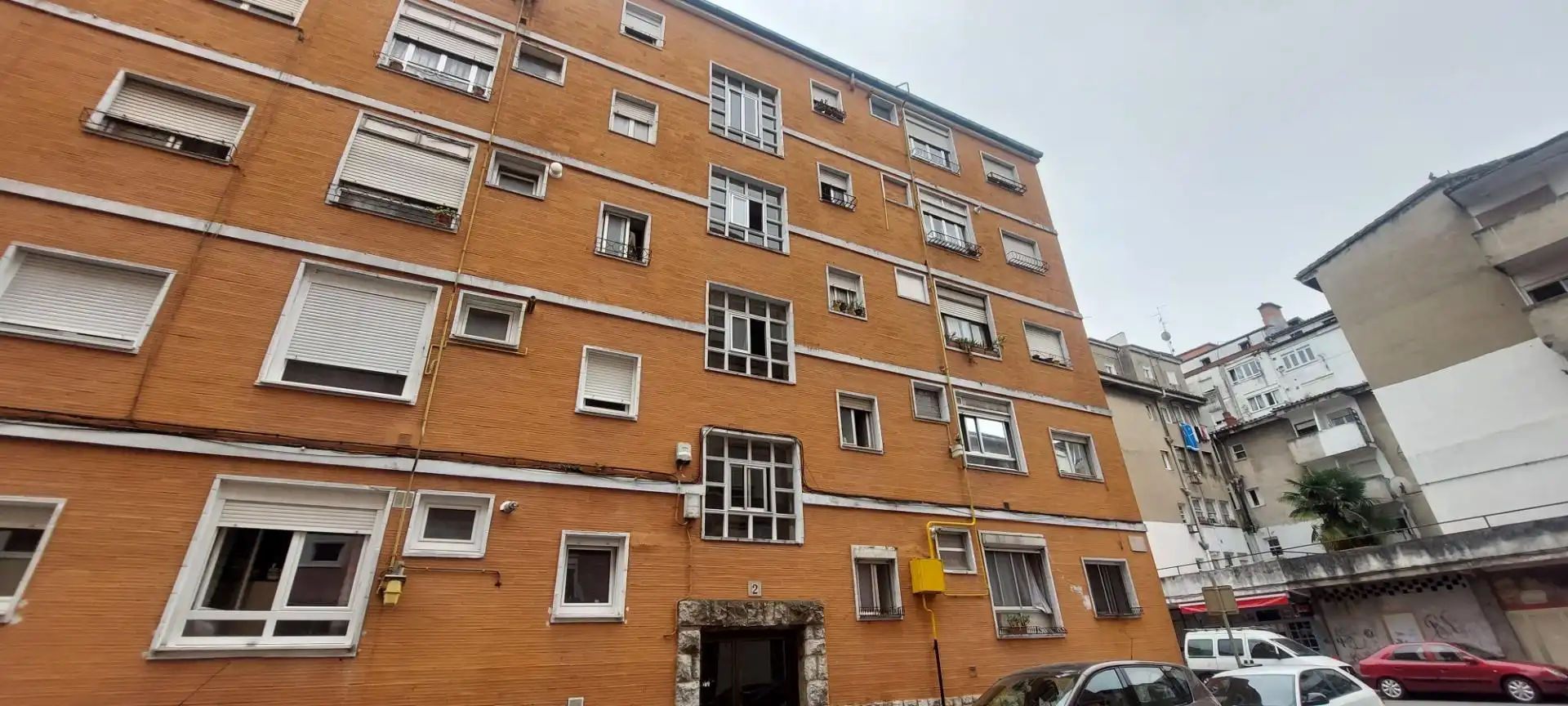 Vista exterior de Piso en venta en Torrelavega  con Calefacción
