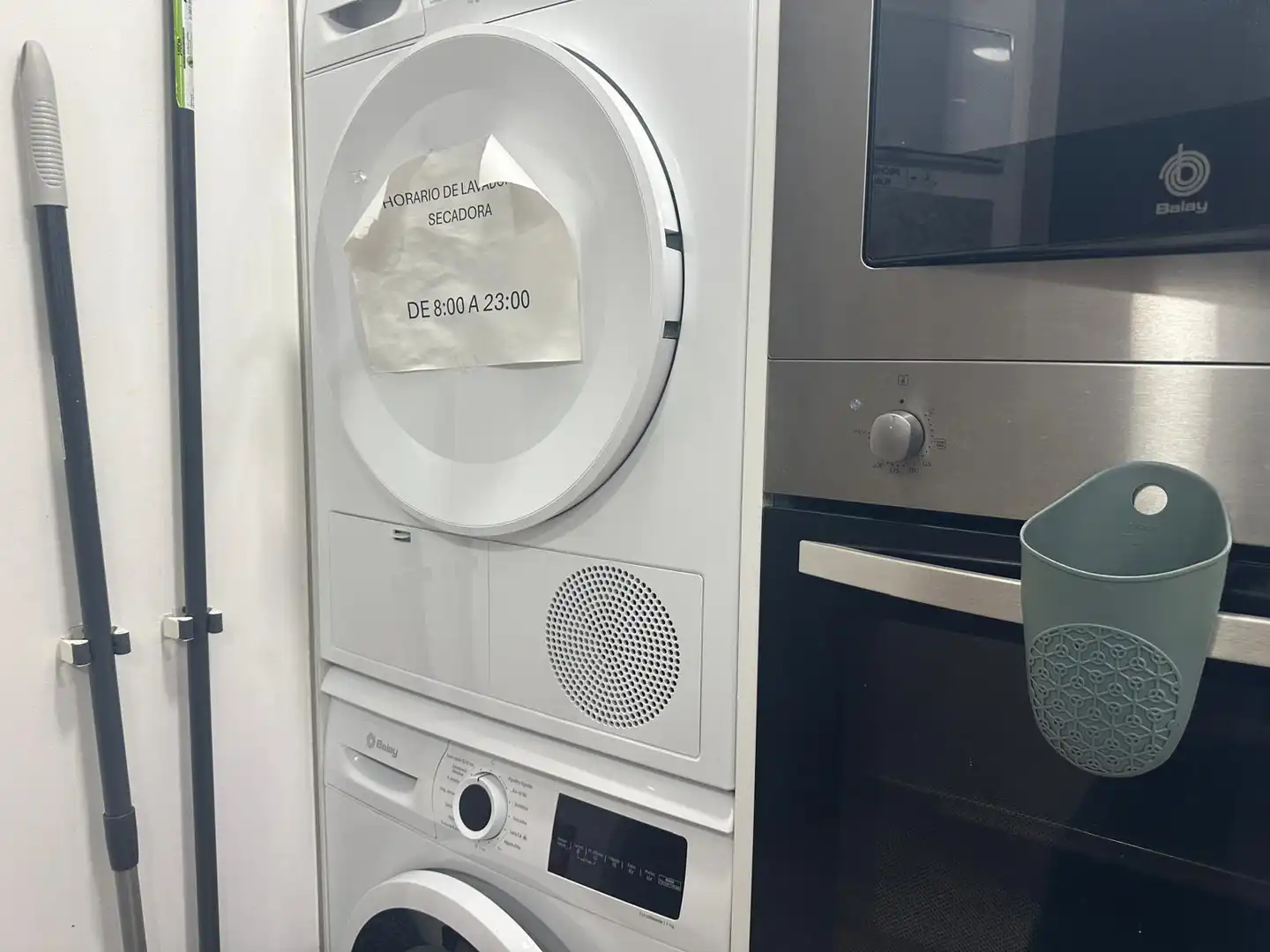 Cuina de Dúplex en venda en L'Hospitalet de Llobregat amb Aire condicionat, Calefacció i Parquet