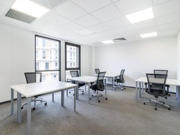Office space with lift to rent in Avenida Diagonal 575