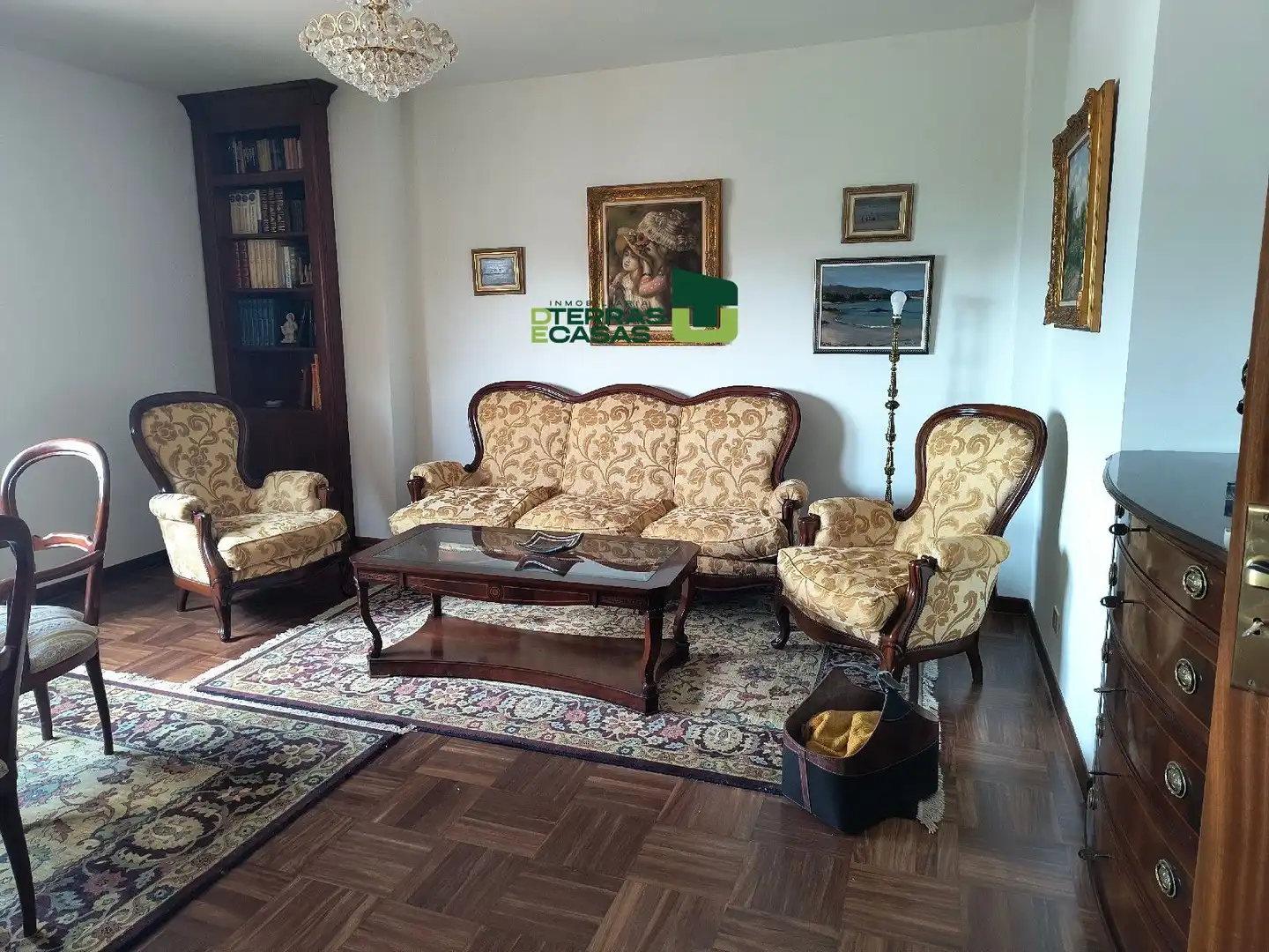 Sala d'estar de Pis de lloguer en Pontevedra Capital  amb Calefacció i Moblat