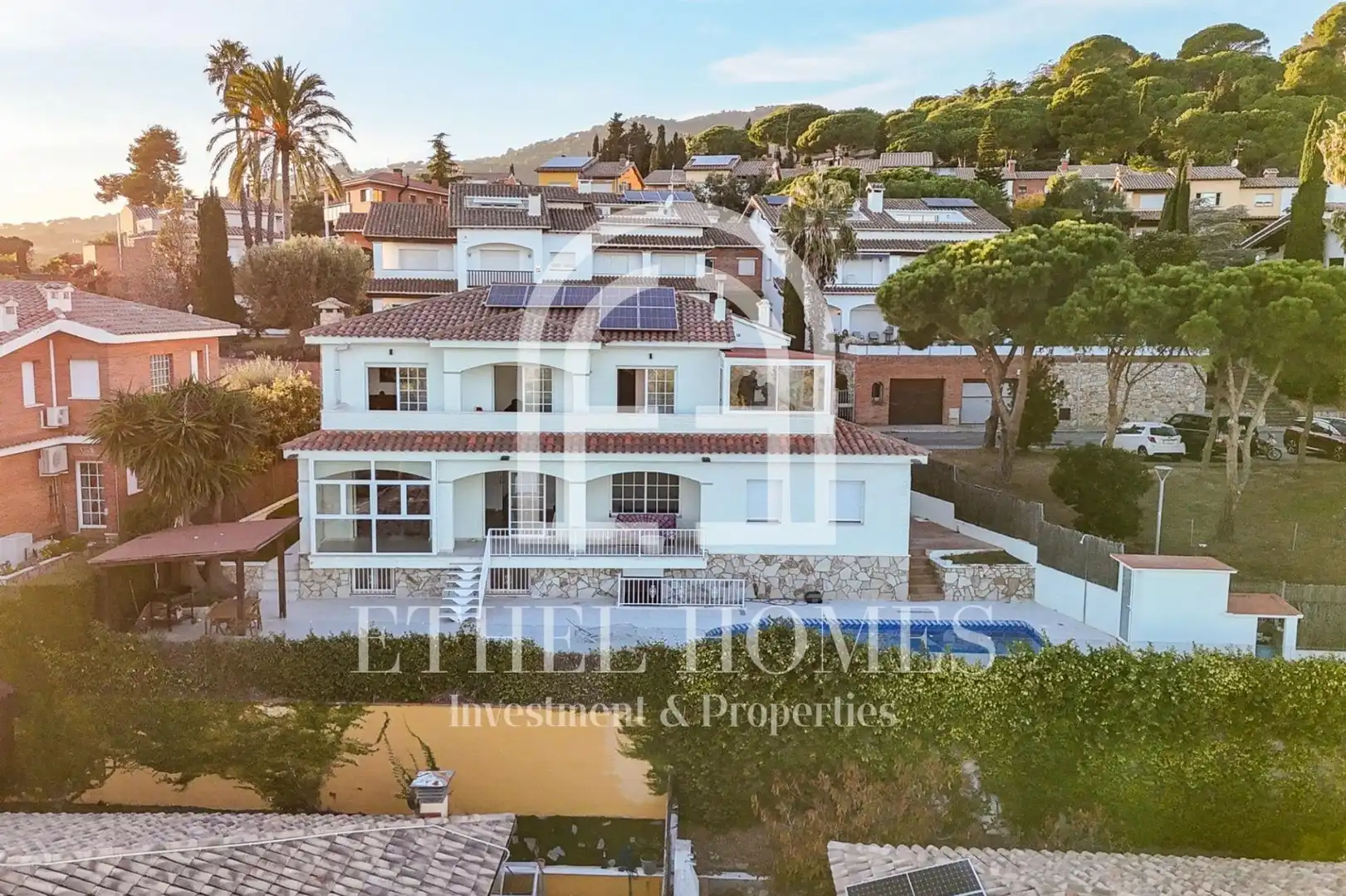 Vista exterior de Casa o chalet en venta en Premià de Dalt con Aire acondicionado, Calefacción y Jardín privado