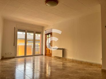 Appartamento con balcone in vendita a Calle Canigó