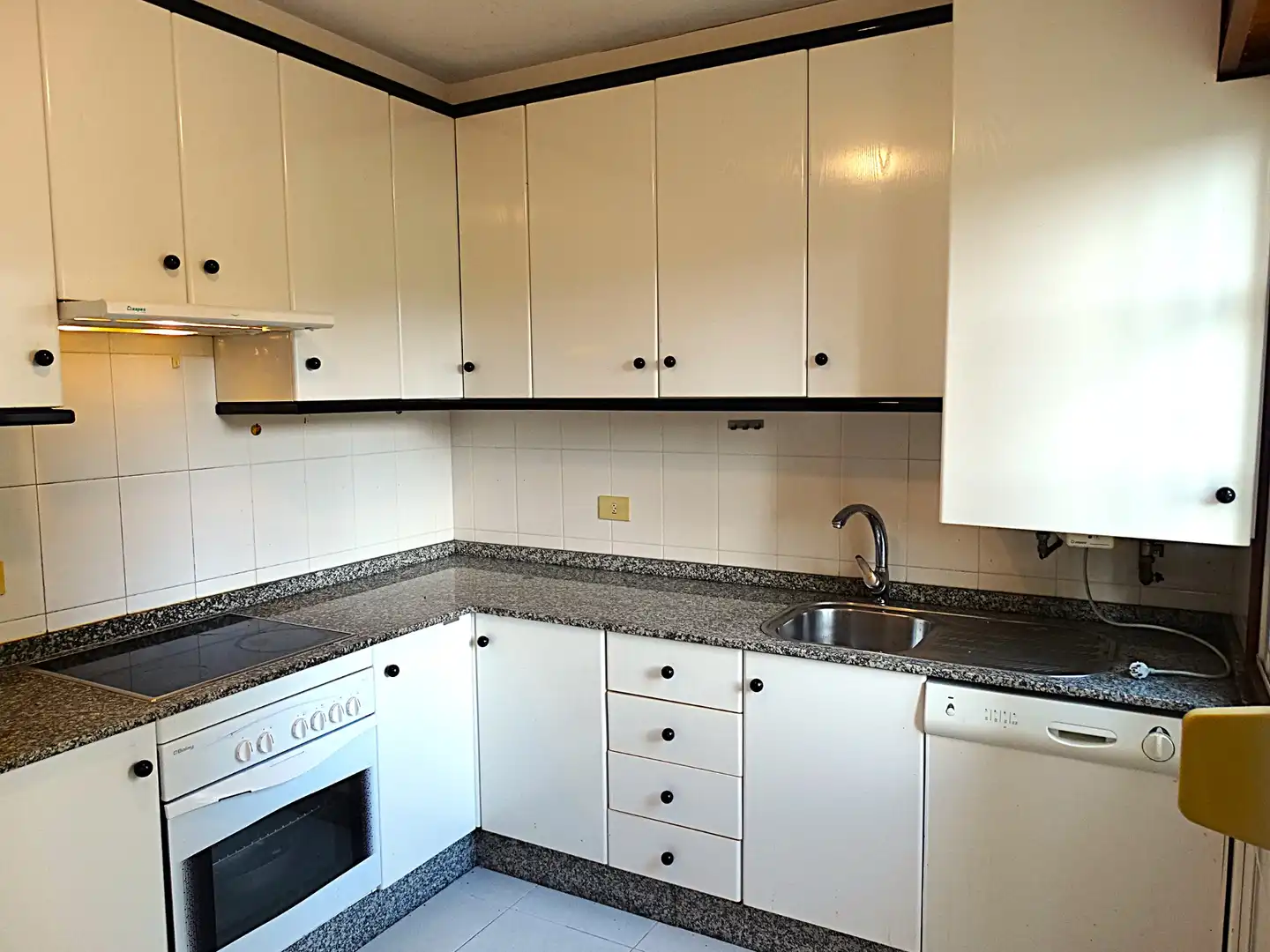 Cocina de Casa adosada en venta en Miño con Jardín privado, Parquet y Terraza