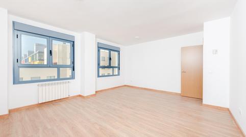 Foto 2 de Piso de alquiler en Iglesias Extramuros, 7, Cuatro vientos,  Madrid Capital