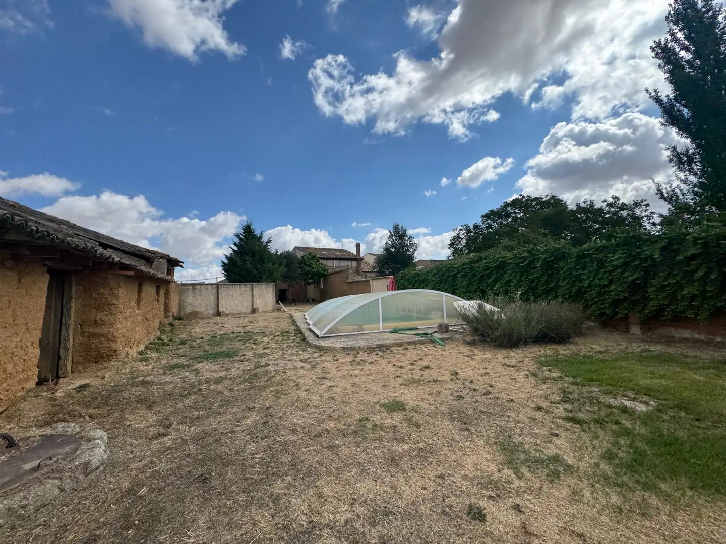 Finca rústica en venta en Osorno la Mayor con Jardín privado, Trastero y Piscina
