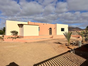 Casa amb jardí en venda a Tuineje pueblo