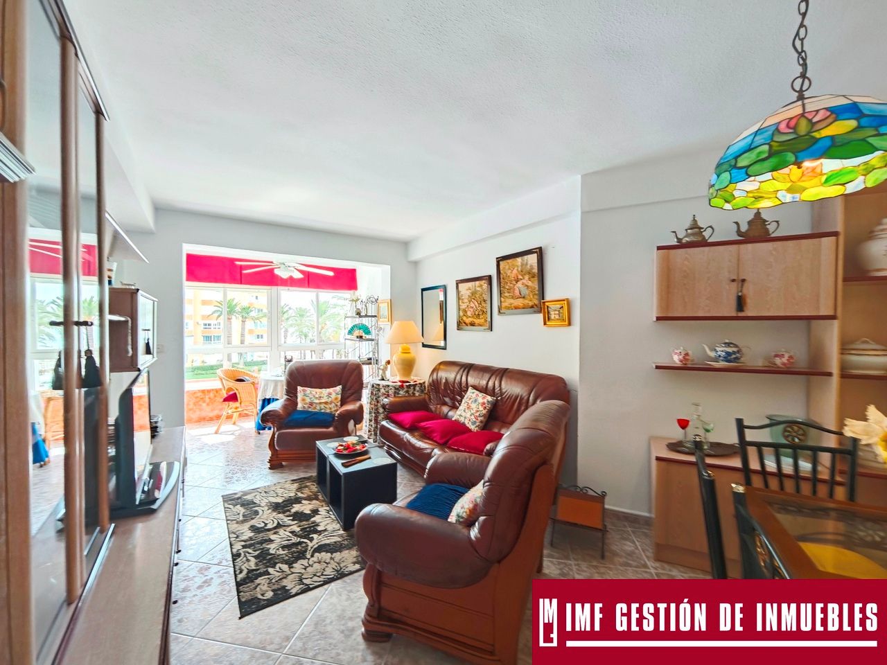 Sala d'estar de Pis en venda en Algarrobo amb Terrassa, Moblat i Piscina comunitària