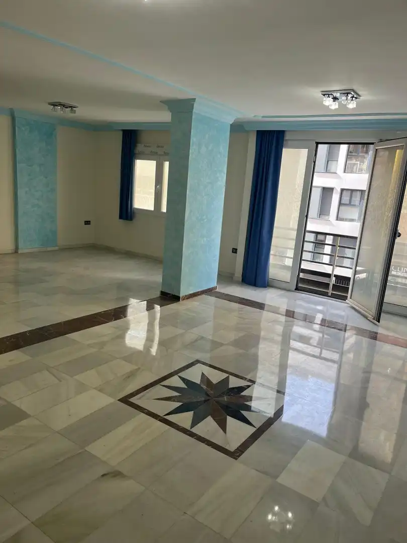 Piso con ascensor en venta en Plaza de Toros - Santa Rita