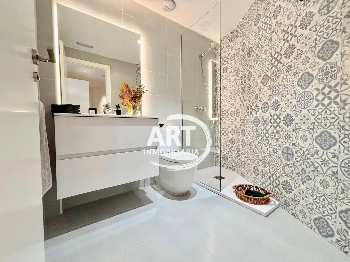 Baño de Piso de alquiler en Llíria con Aire acondicionado
