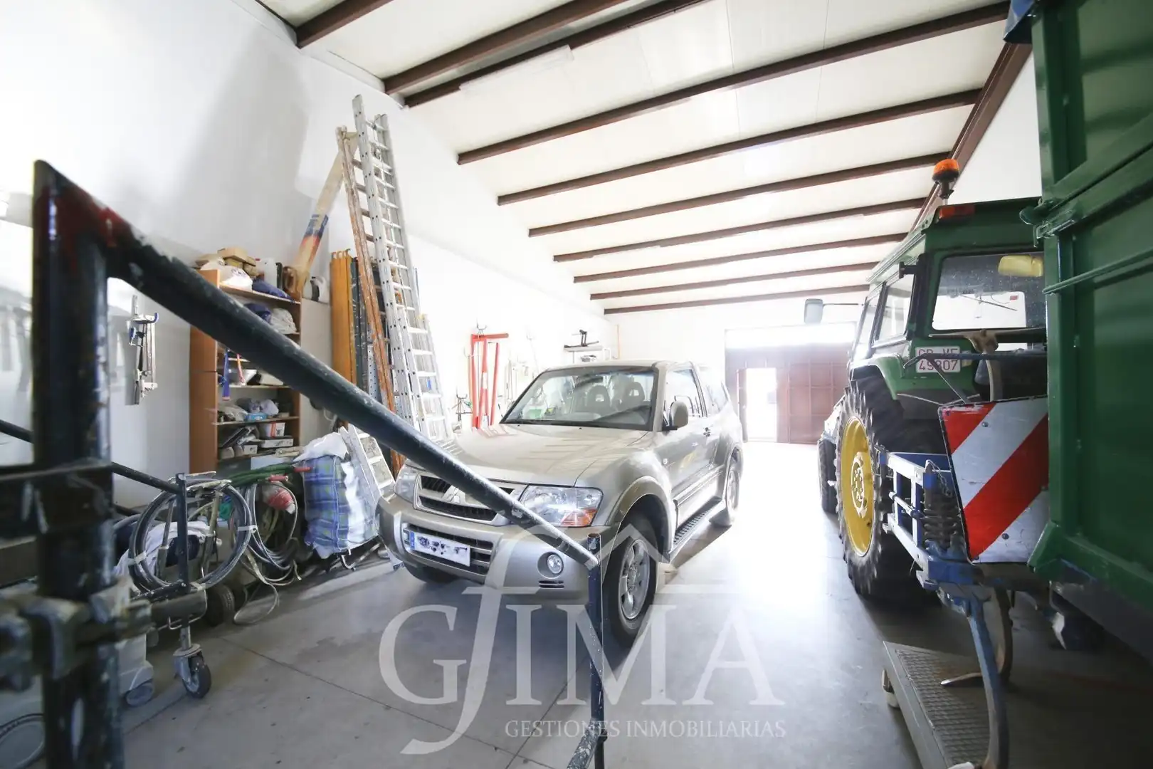 Aparcament de Nau industrial en venda en Tomelloso