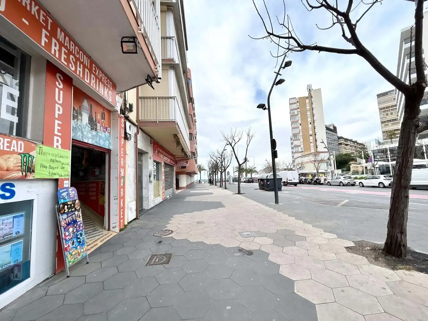 Vista exterior de Local en venta en Benidorm