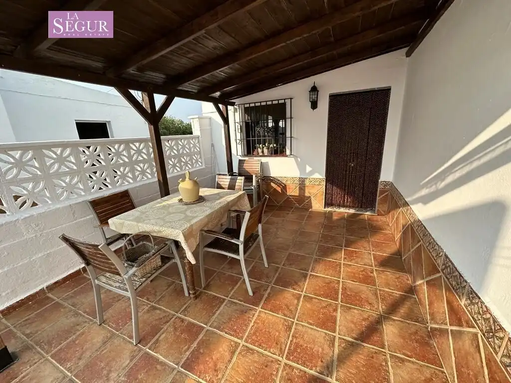 Terraza de Casa o chalet en venta en Conil de la Frontera con Aire acondicionado, Jardín privado y Terraza