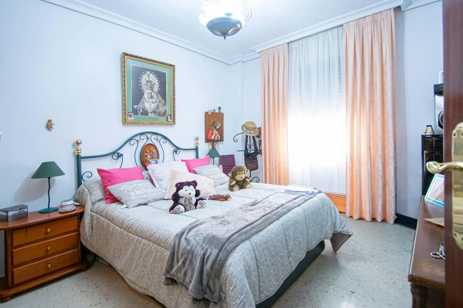 Habitación de Piso en venta en Sevilla con Aire acondicionado, Calefacción y Balcón