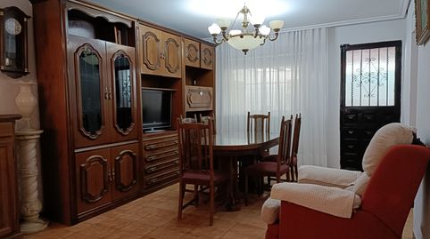 Photo 5 of Houses for rent in Avenida de las Ciencias, Colores - Entreparques, Sevilla Capital