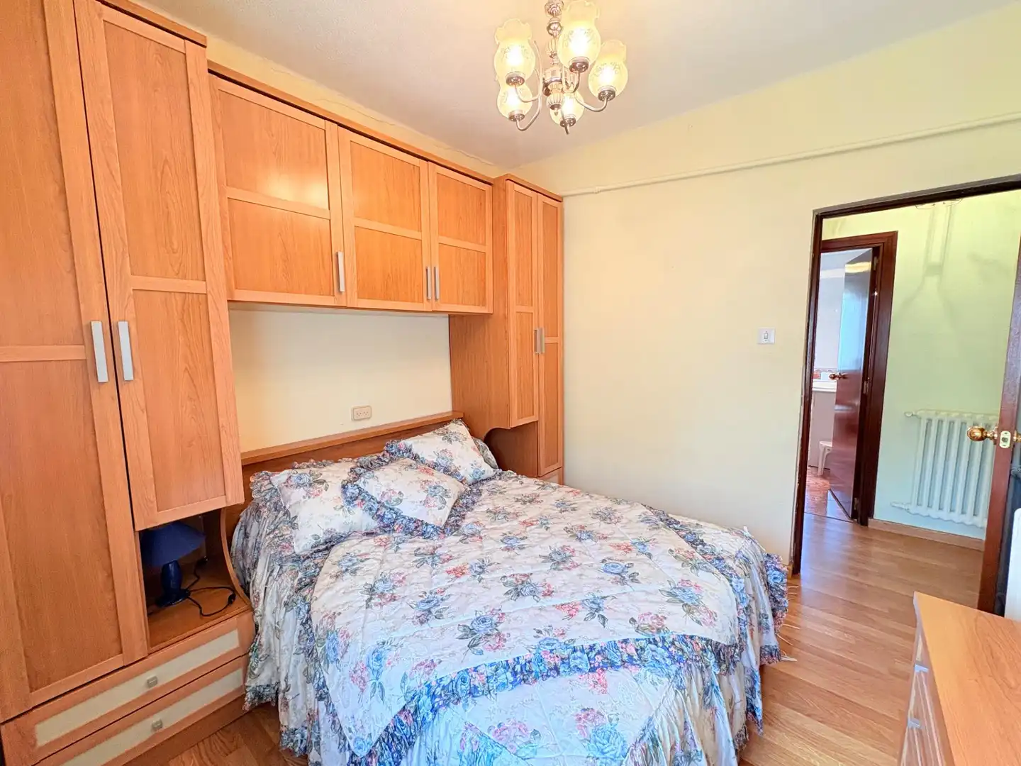 Habitación de Casa o chalet en venta en Torre del Bierzo con Calefacción, Jardín privado y Trastero
