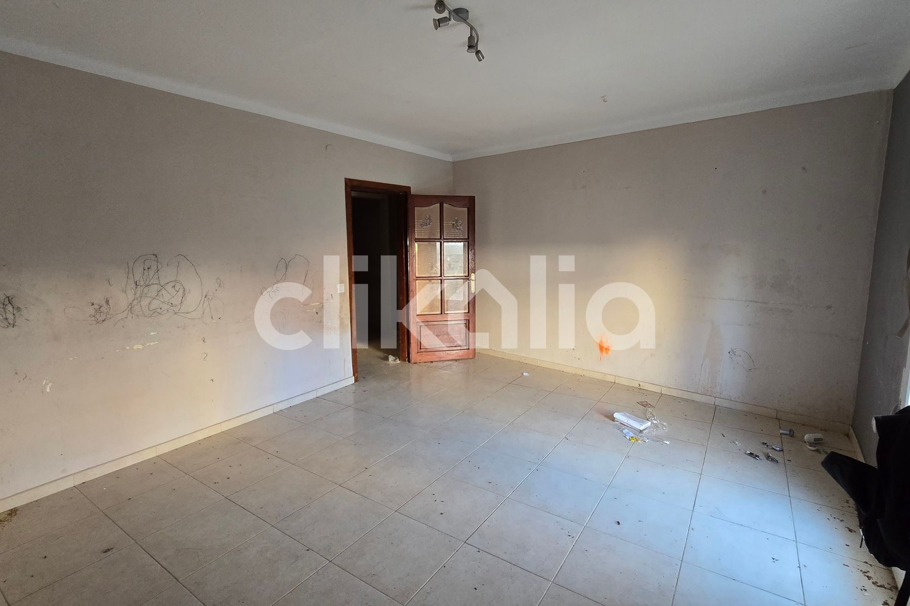 Dormitori de Pis en venda en Figueres amb Terrassa