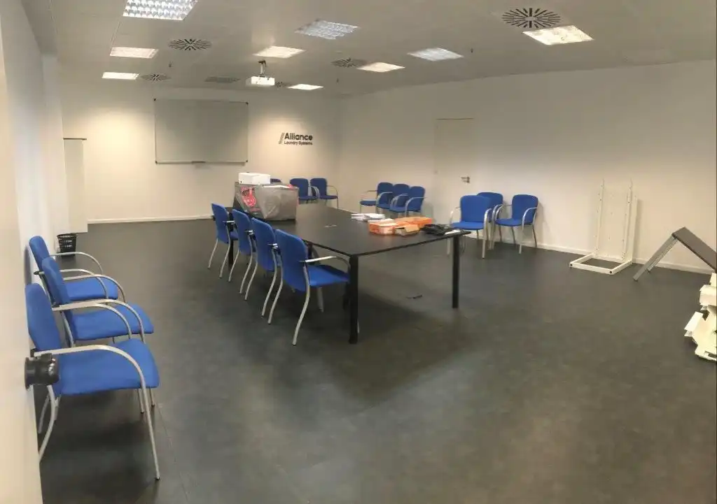 Office space to rent in Zona Industrial, imagen 6