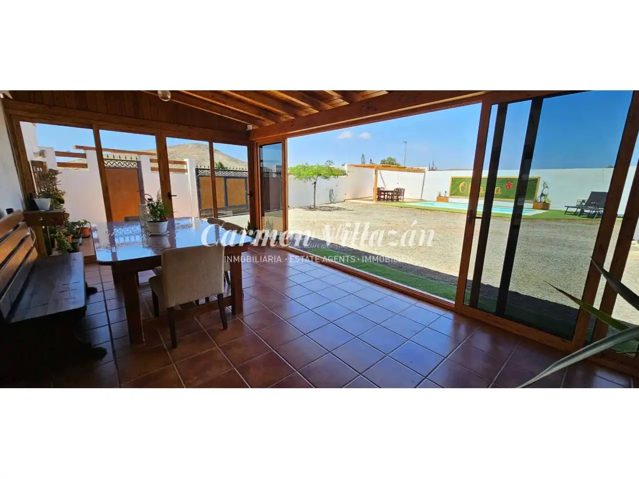Vista exterior de Casa o chalet en venta en Tuineje con Jardín privado, Terraza y Piscina