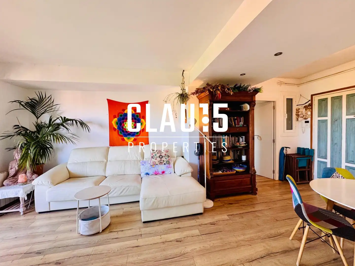 Living room of Flat for sale in Blanes  with Heating, Parquet flooring and Balcony