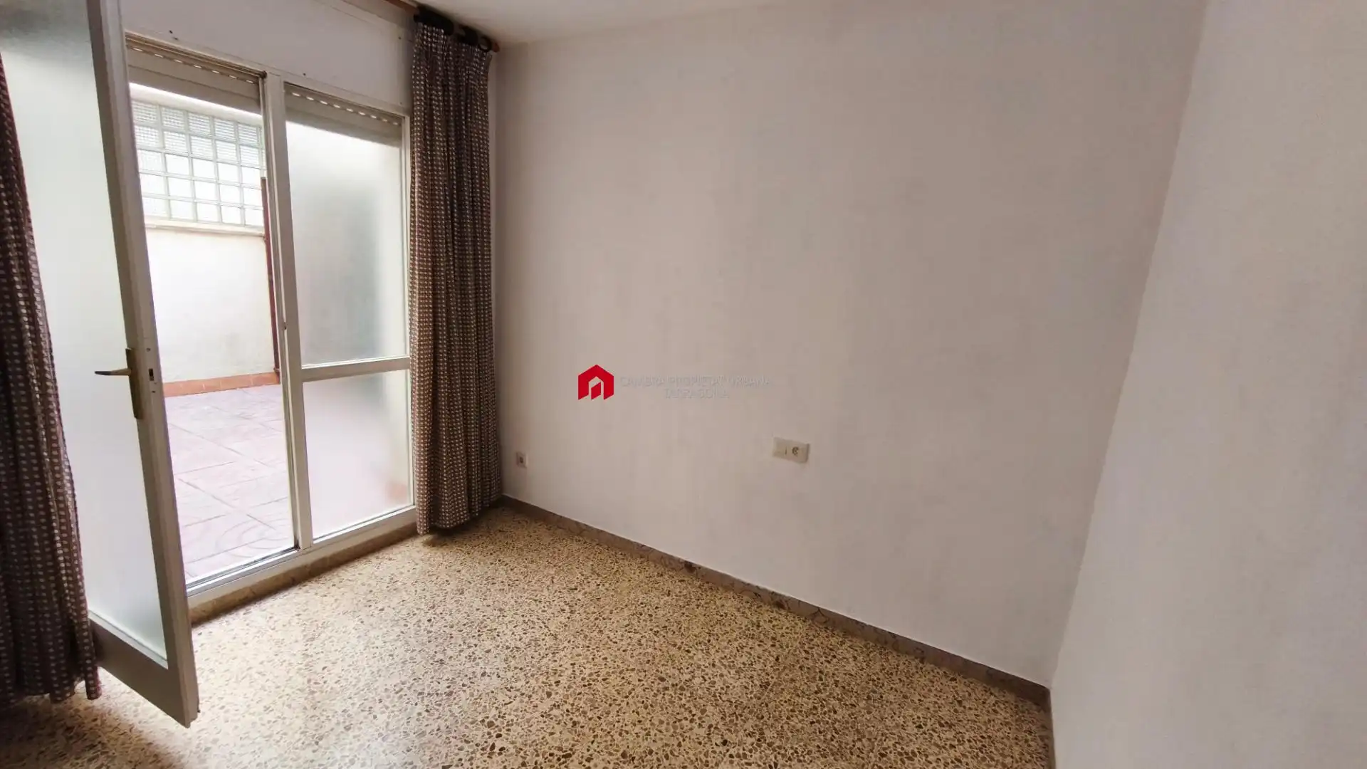 Schlafzimmer von Wohnung zum Verkauf in Tortosa mit Privatgarten, Terrasse und Möbliert