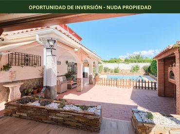 Villa con piscina in vendita a Calle Colombia