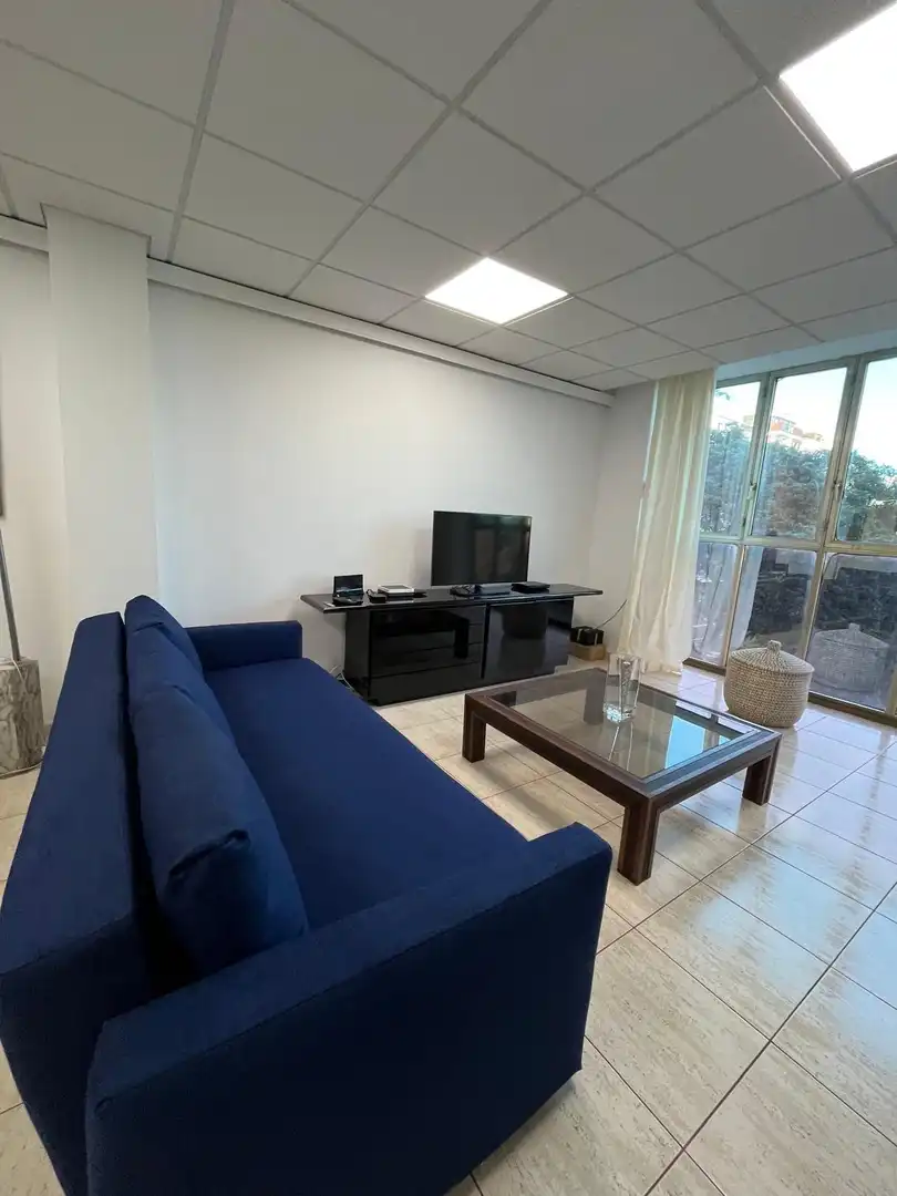 Sala d'estar de Pis de lloguer en Las Palmas de Gran Canaria amb Moblat