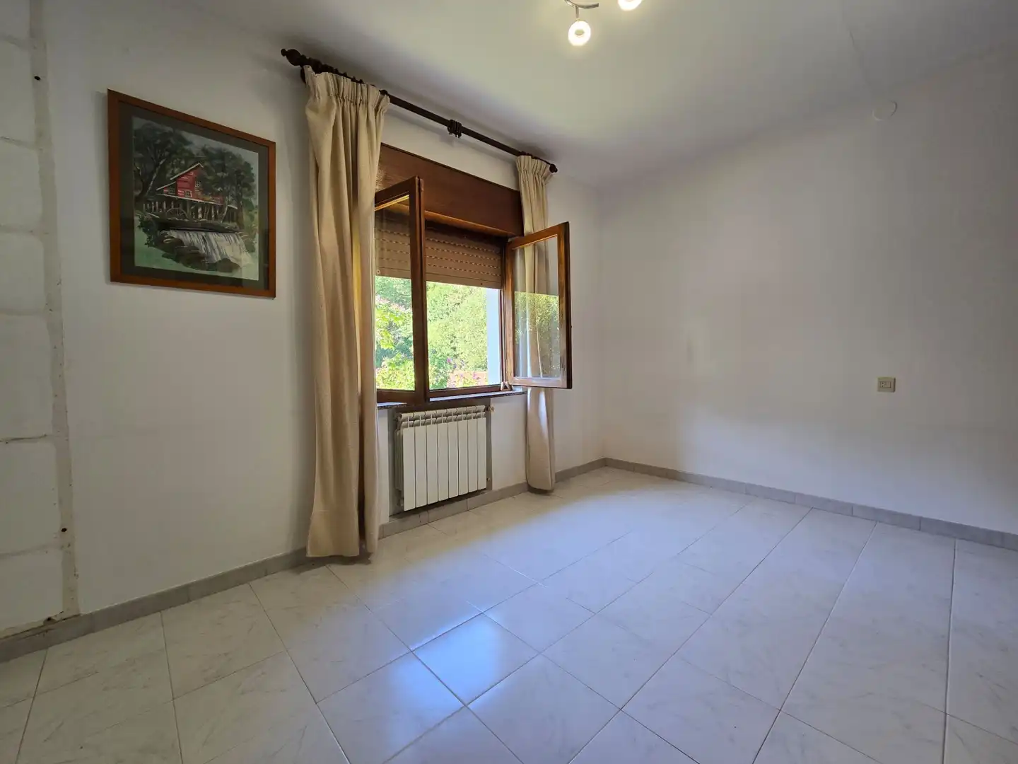 Habitación de Casa o chalet en venta en Llanes con Calefacción, Jardín privado y Trastero