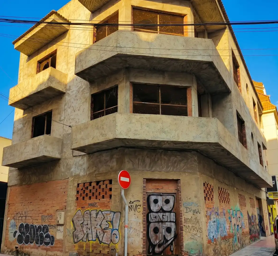 Vista exterior de Edifici en venda en Torrevieja