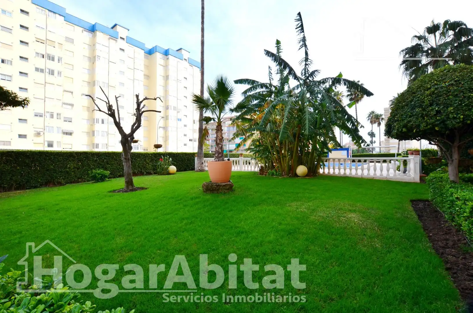 Garten von Wohnung zum Verkauf in Gandia mit Klimaanlage, Privatgarten und Gemeinschaftspool