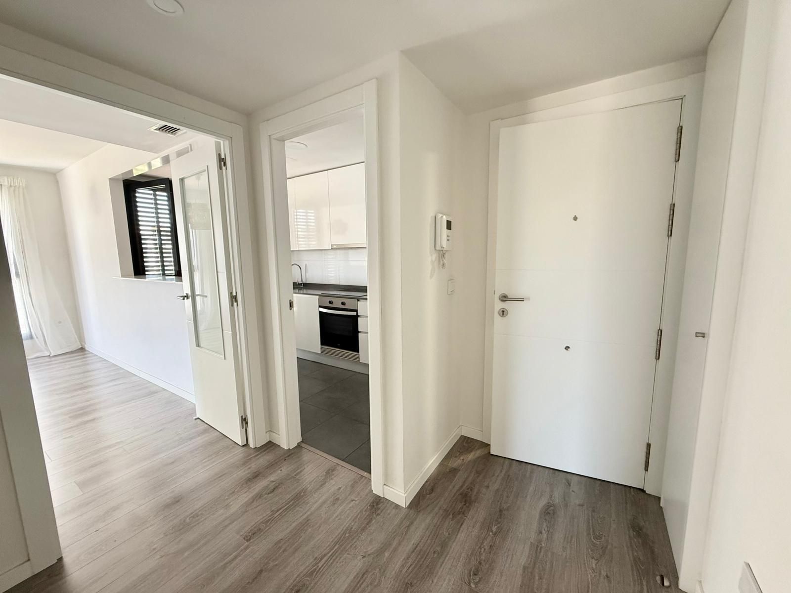 Flat to rent in  Valencia Capital  with Air Conditioner, Heating and Private garden