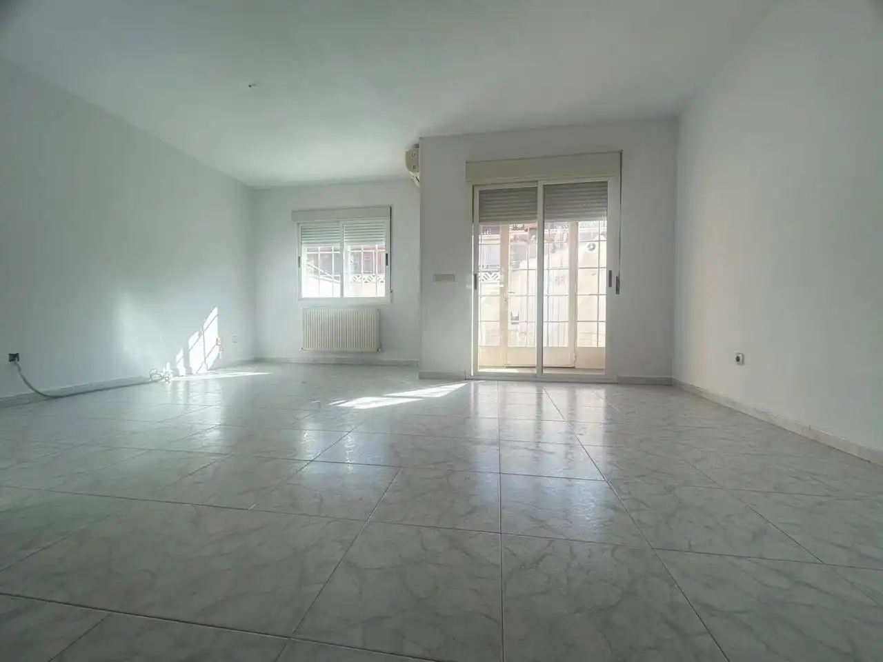 Sala d'estar de Casa adosada en venda en Numancia de la Sagra amb Terrassa