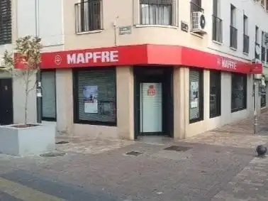 Local comercial en venta en 12 de octubre 21