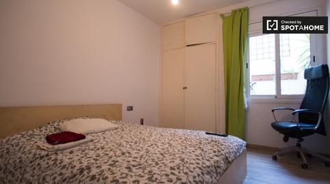 Foto 2 de Pis per a compartir a El Camp de l'Arpa del Clot,  Barcelona Capital