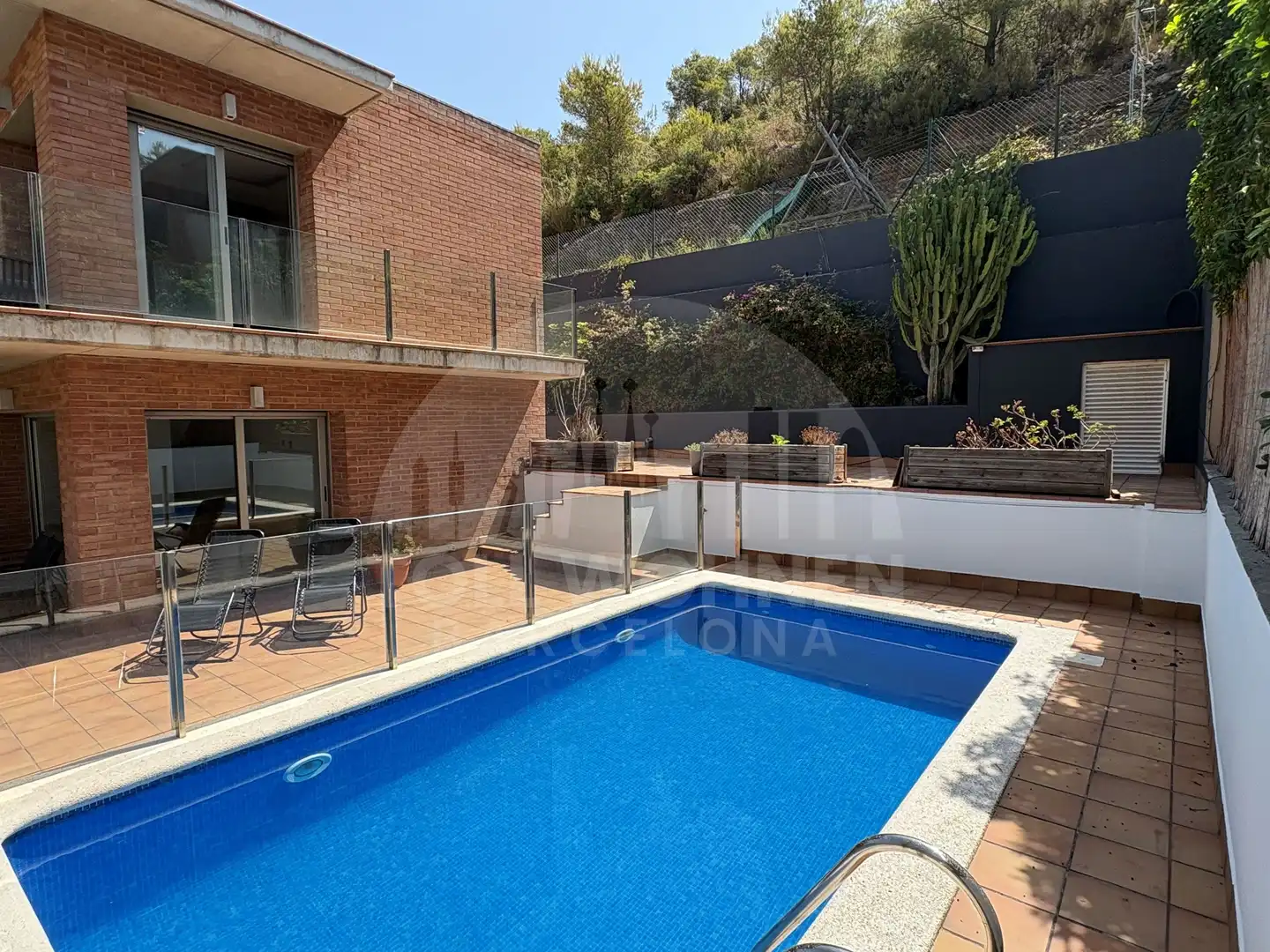 Swimming pool of Detached homes for sale in Castelldefels  with Air Conditioner, Heating and Terrace