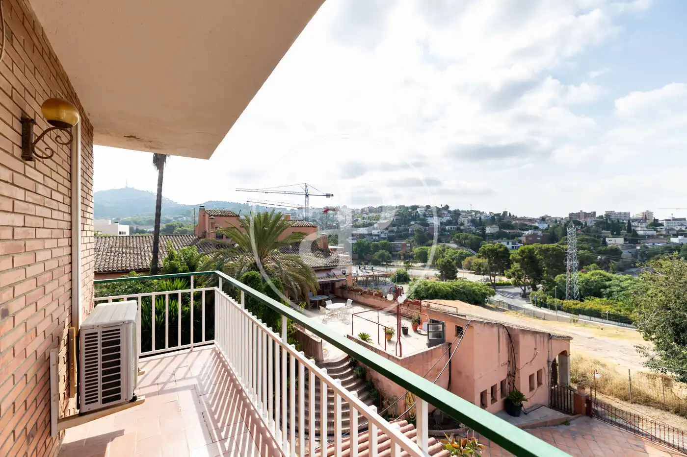 Terraza de Piso en venta en Sant Just Desvern con Aire acondicionado, Calefacción y Jardín privado