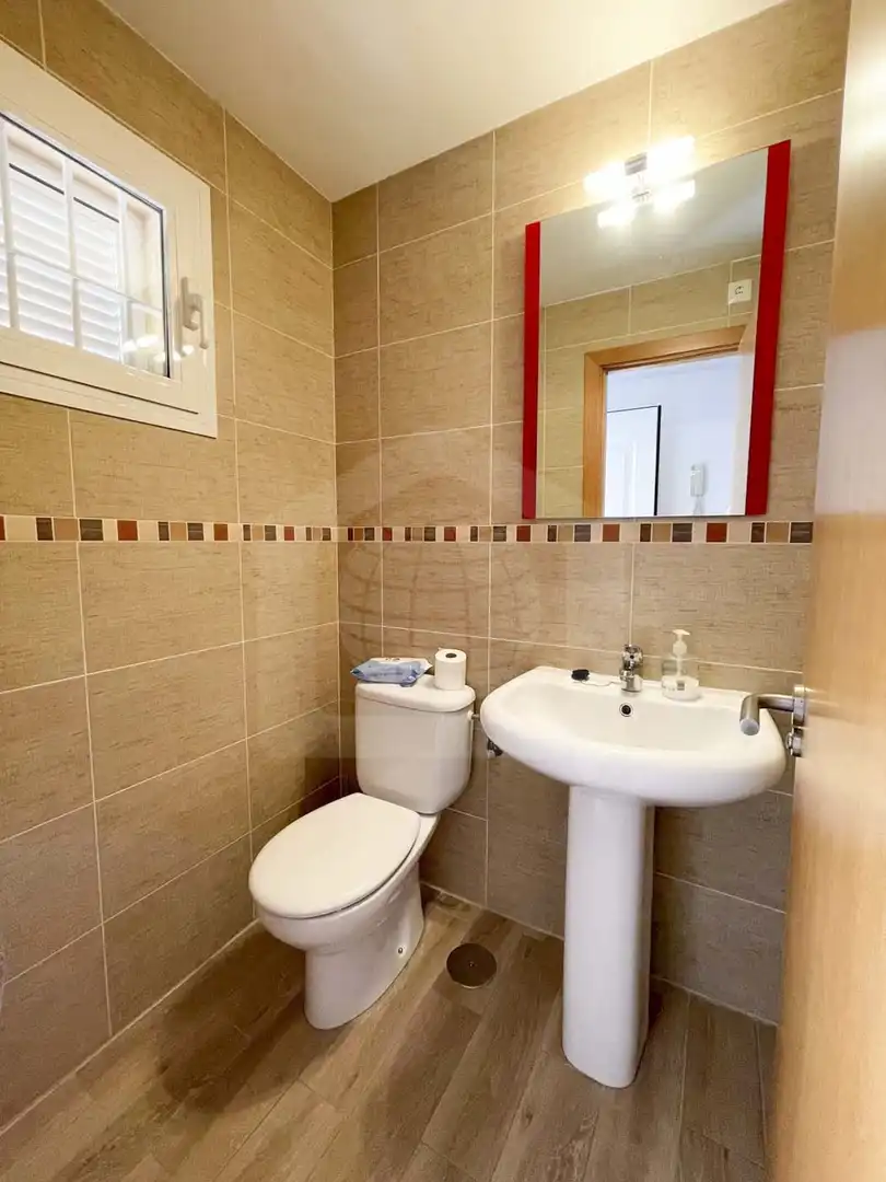 Bany de Casa o xalet en venda en Vélez-Málaga amb Aire condicionat, Calefacció i Jardí privat