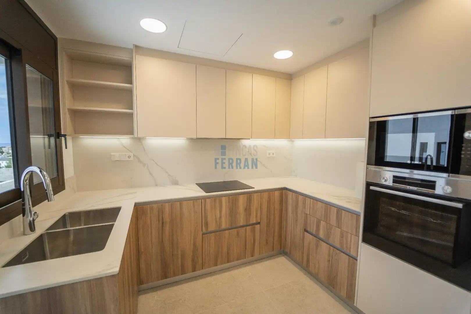Kitchen of Houses for sale in El Vendrell  with Air Conditioner, Terrace and Swimming Pool