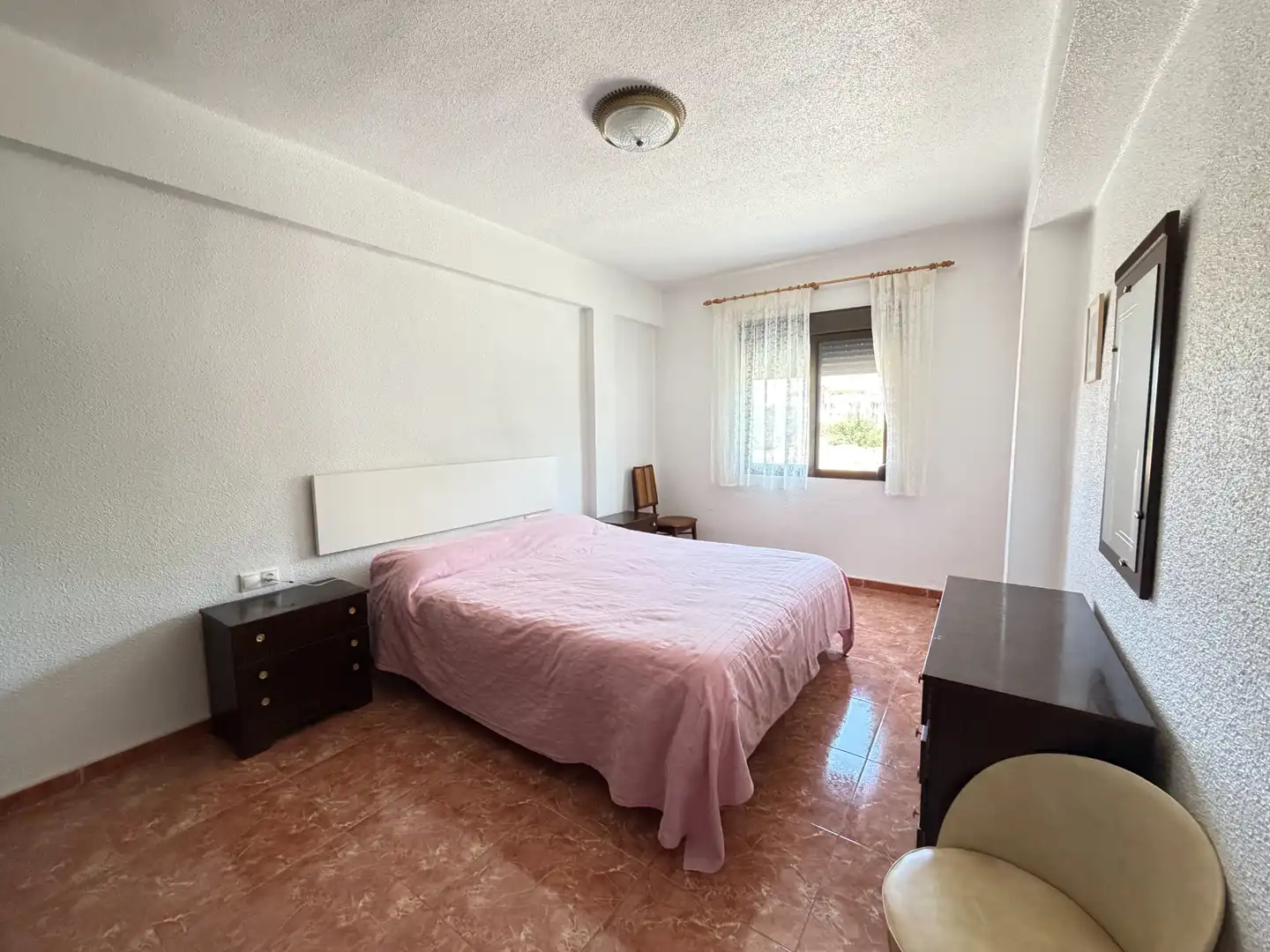 Habitación de Piso en venta en Carlet con Terraza, Trastero y Amueblado