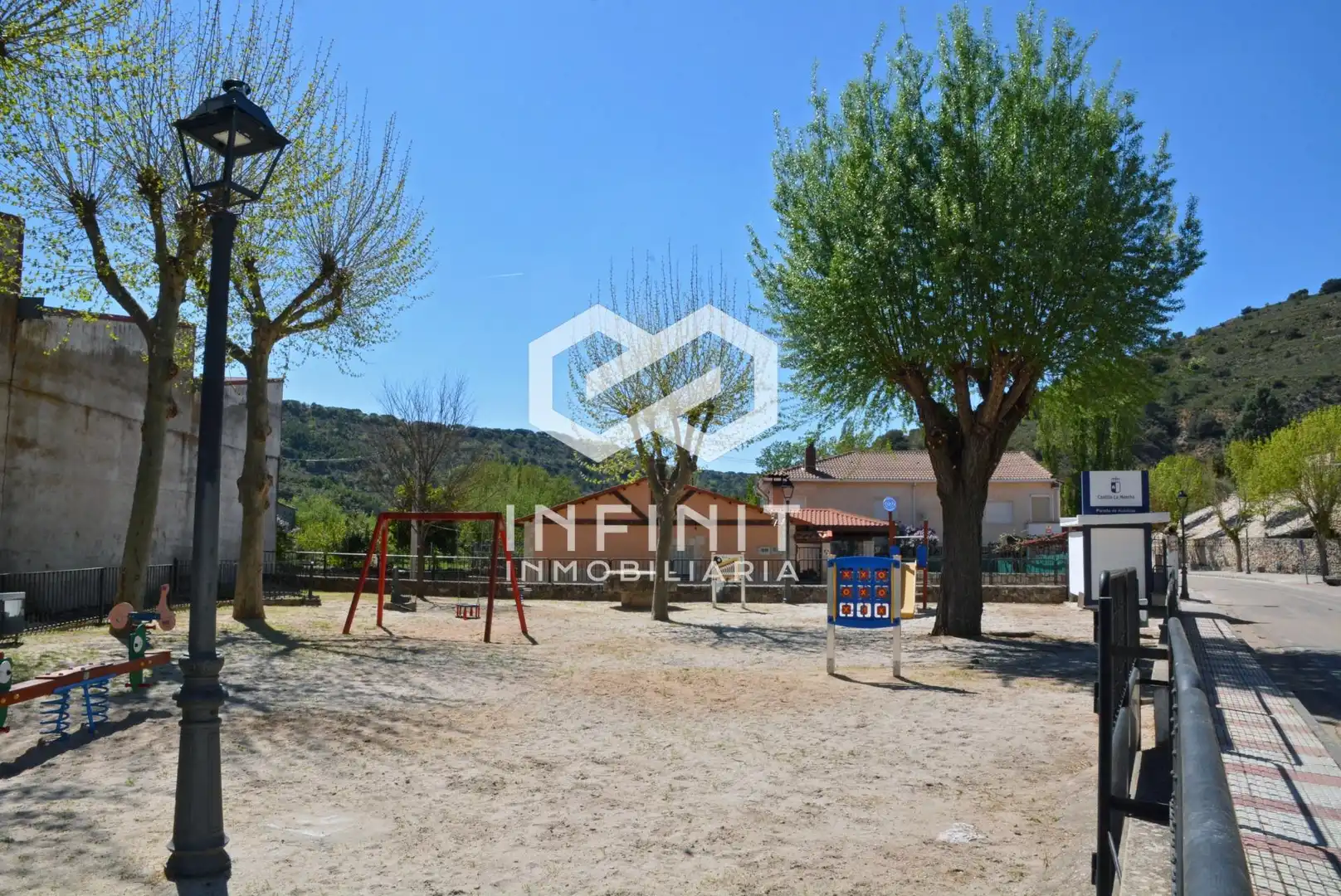 Casa o xalet en venda en Moratilla de los Meleros amb Traster i Balcó