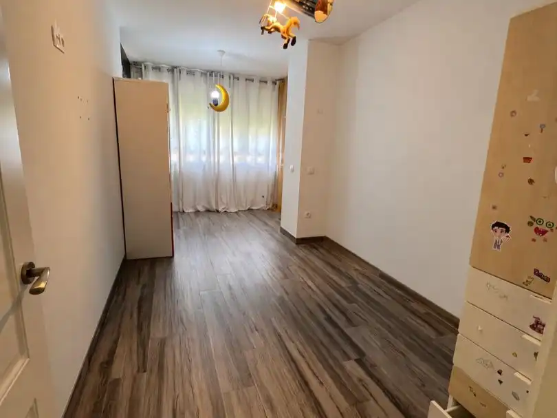 Schlafzimmer von Wohnung zur Miete in Montequinto mit Klimaanlage, Heizung und Schwimmbad