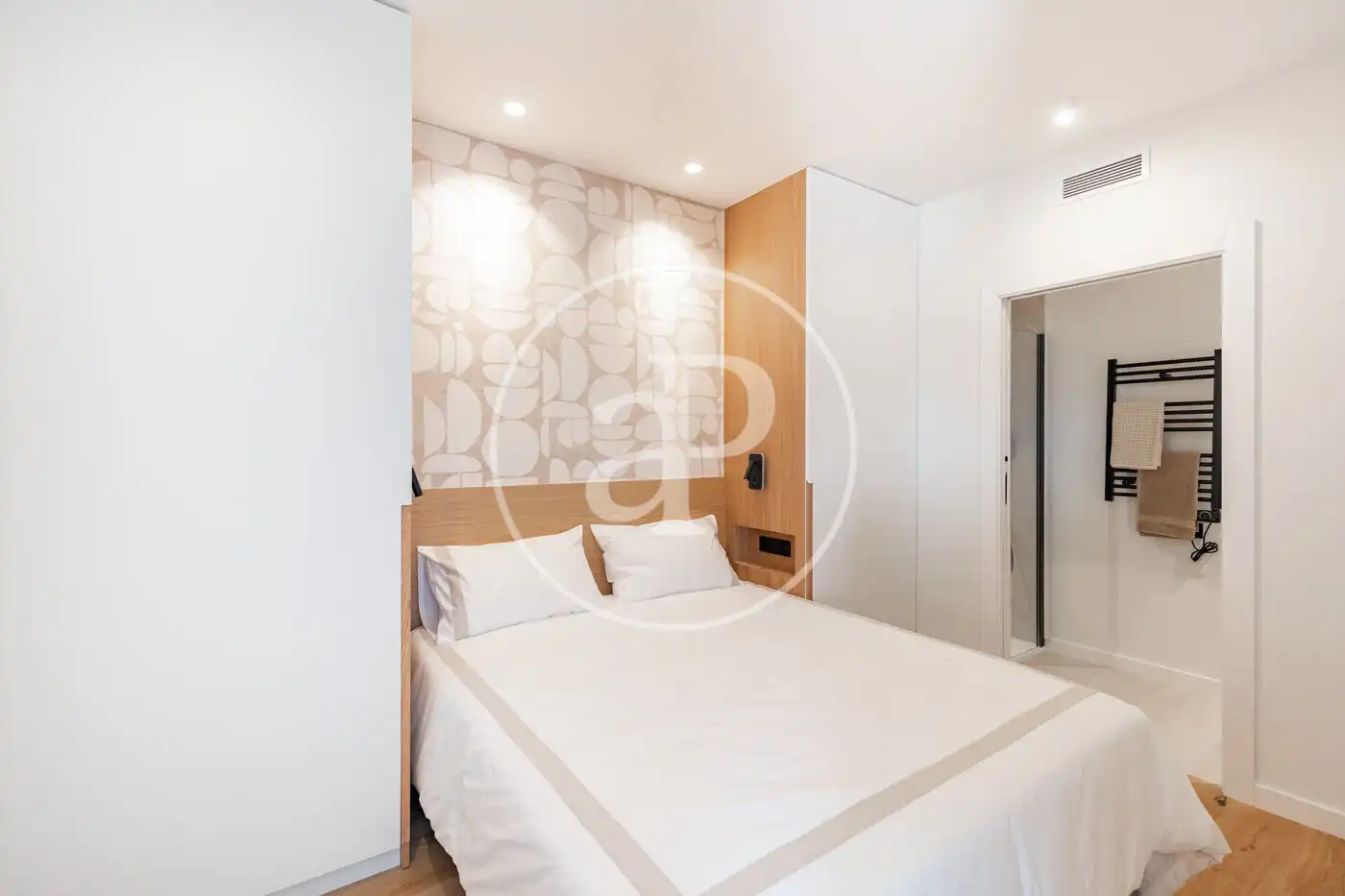 Schlafzimmer von Wohnung zum Verkauf in Barcelona mit Klimaanlage, Heizung und Terrasse
