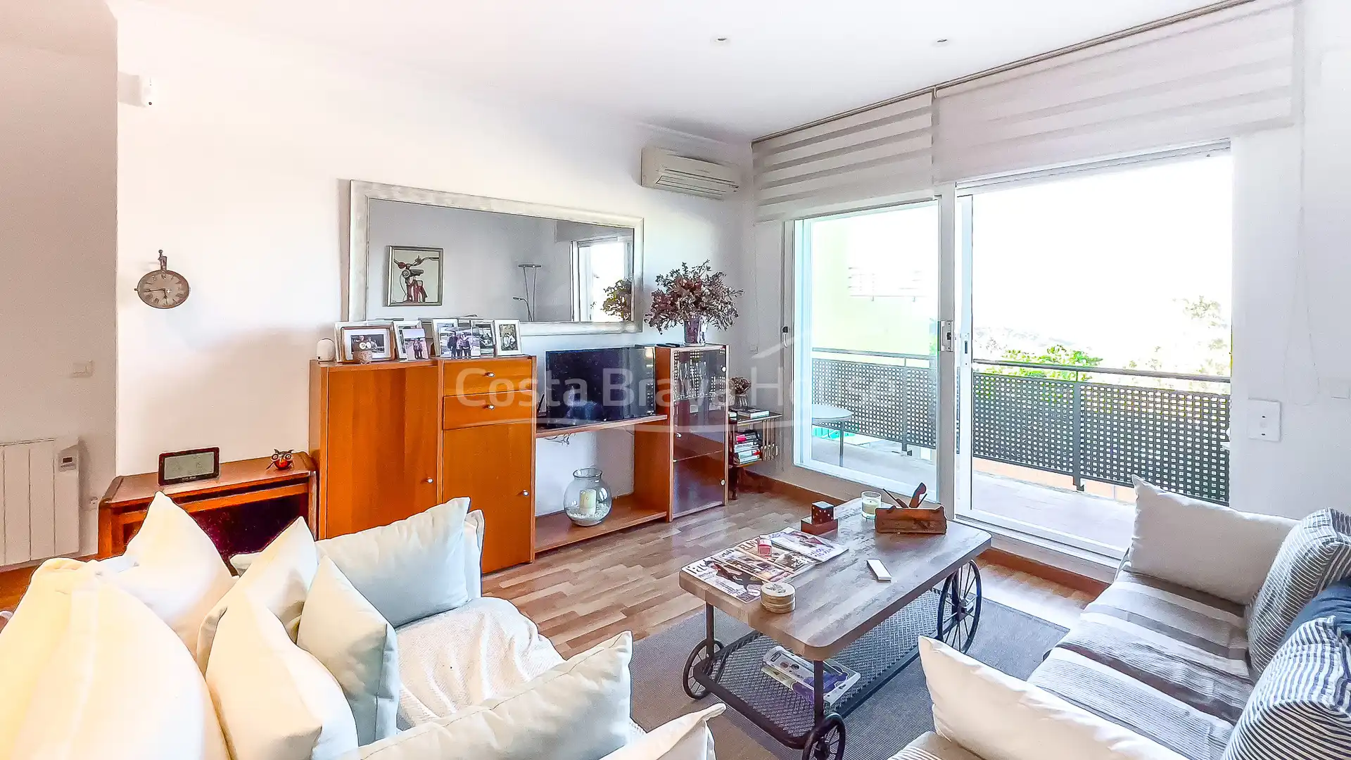 Sala d'estar de Apartament en venda en Begur amb Aire condicionat, Calefacció i Parquet
