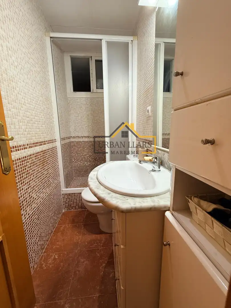 Bathroom of Flat for sale in Mataró  with Balcony