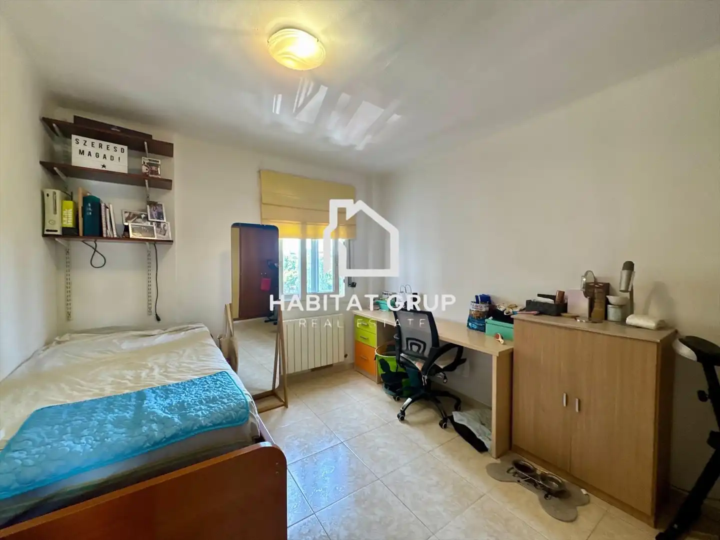 Bedroom of Flat for sale in Girona  with Heating and Terrace