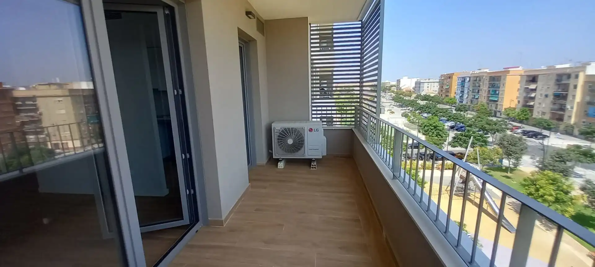 Terrasse von Wohnung zur Miete in Quart de Poblet mit Abstellraum und Schwimmbad